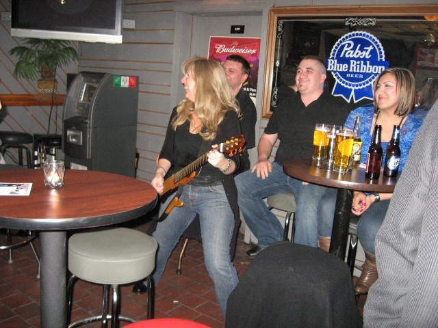 T J's Half Time Bar & Grill